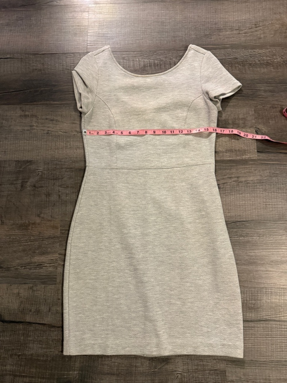 Banana Republic light gray textured scoop-neck dress